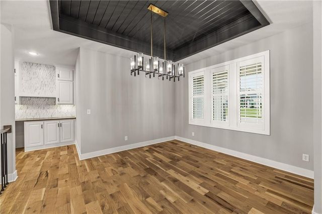 10139 N Kansas Court, Kansas City, MO 64155