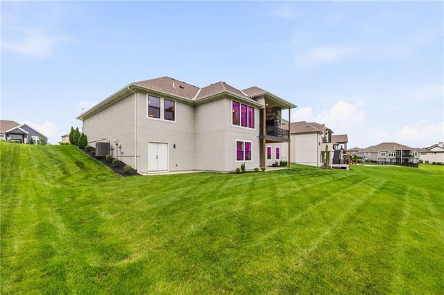 10139 N Kansas Court, Kansas City, MO 64155