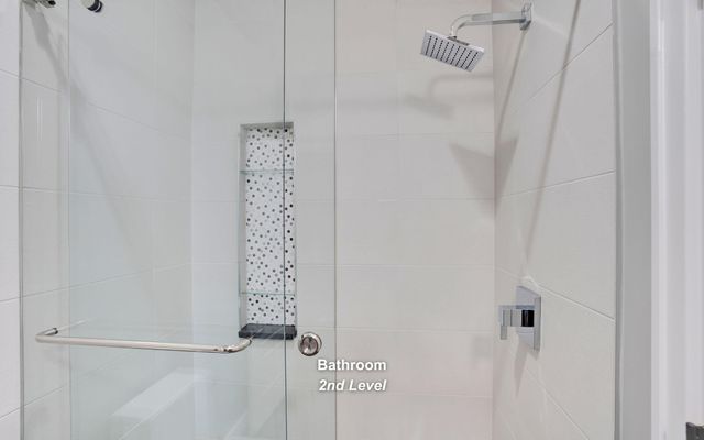 550 E Main St Apt 102, Chattanooga, TN 37408