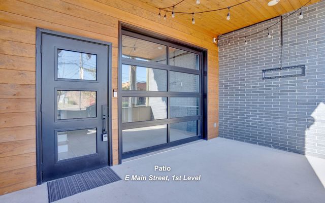 550 E Main St Apt 102, Chattanooga, TN 37408