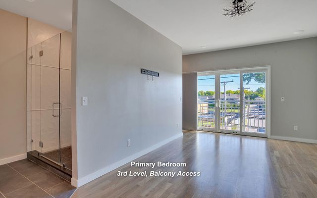 550 E Main St Apt 102, Chattanooga, TN 37408