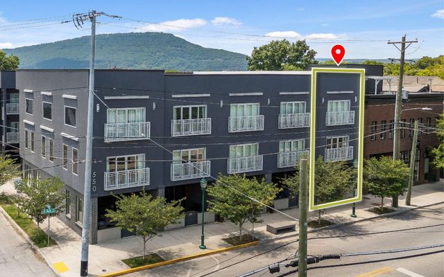 550 E Main St Apt 102, Chattanooga, TN 37408