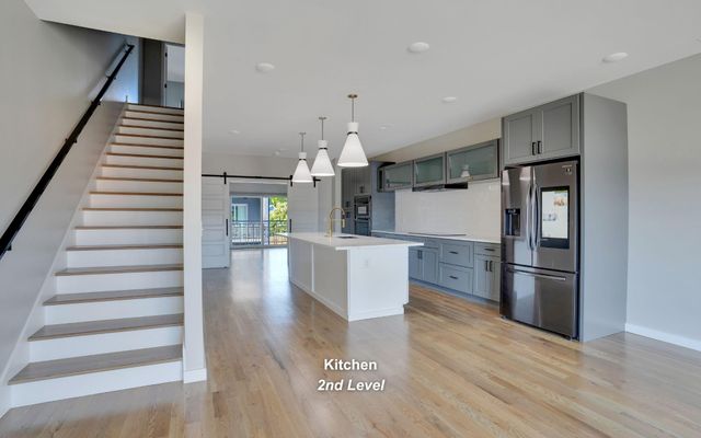 550 E Main St Apt 102, Chattanooga, TN 37408