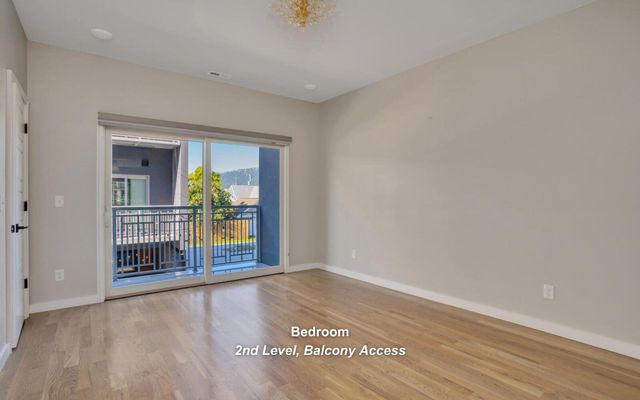 550 E Main St Apt 102, Chattanooga, TN 37408