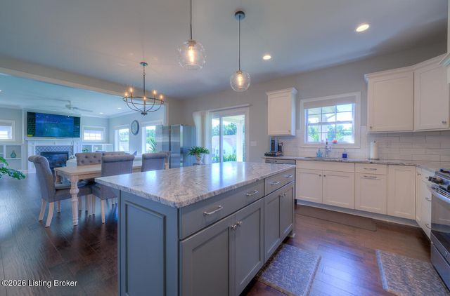 3604 Aspen Creek Dr, Jeffersontown, KY 40299