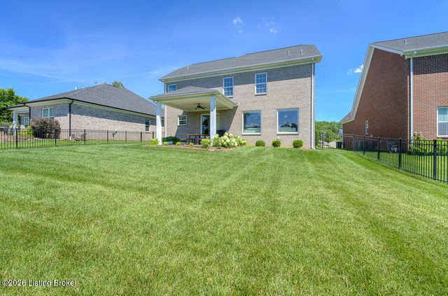 3604 Aspen Creek Dr, Jeffersontown, KY 40299