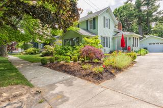 318 Superior Street, South Haven City, MI 49090