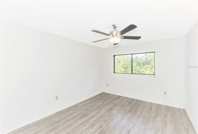 935 SUNRIDGE WAY B4, Sarasota, FL 34234