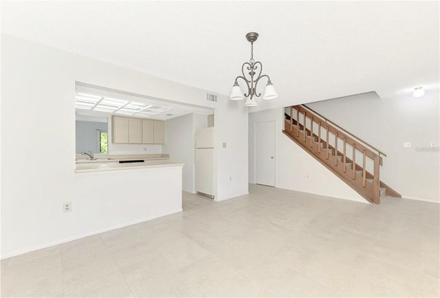 935 SUNRIDGE WAY B4, Sarasota, FL 34234