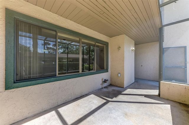 935 SUNRIDGE WAY B4, Sarasota, FL 34234