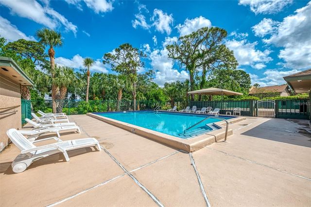 935 SUNRIDGE WAY B4, Sarasota, FL 34234