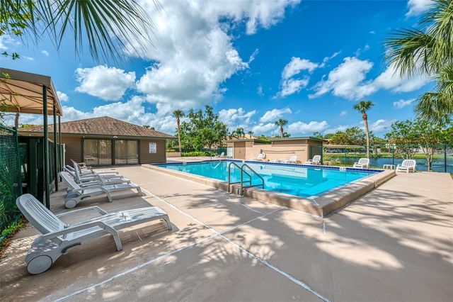 935 SUNRIDGE WAY B4, Sarasota, FL 34234