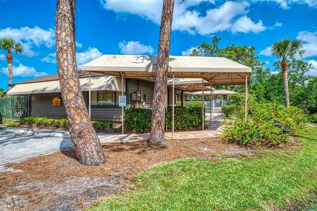 935 SUNRIDGE WAY B4, Sarasota, FL 34234