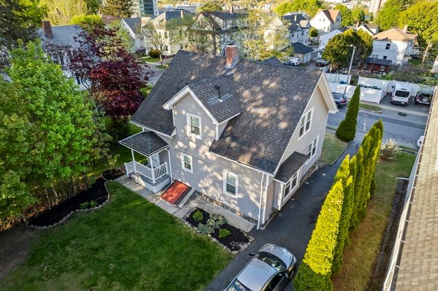 22 Frank St, Worcester, MA 01604