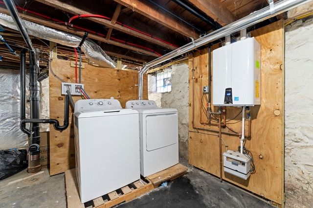 22 Frank St, Worcester, MA 01604