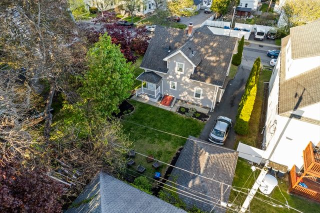 22 Frank St, Worcester, MA 01604