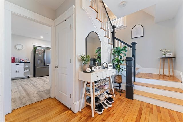 22 Frank St, Worcester, MA 01604