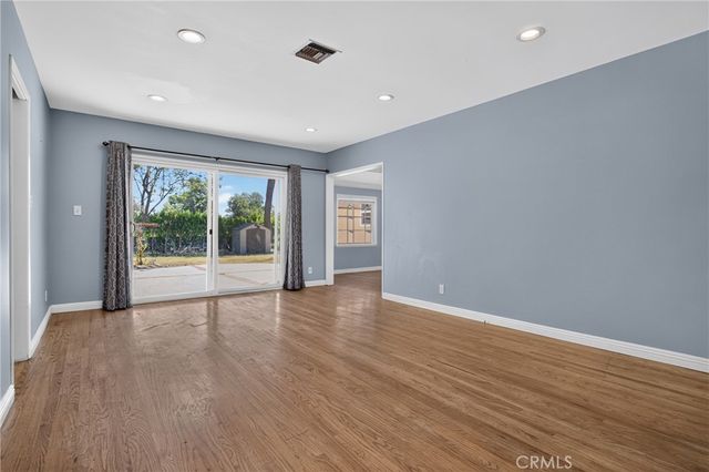 7700 Wilbur, Reseda, CA 91335