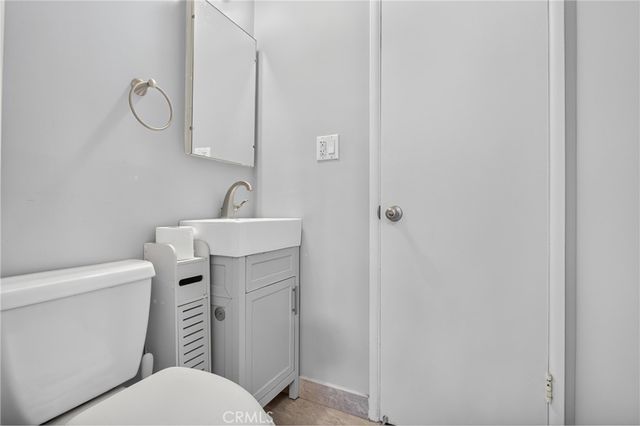 7700 Wilbur, Reseda, CA 91335