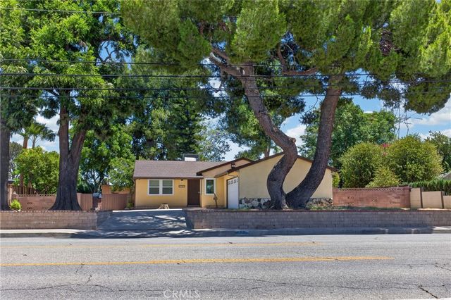 7700 Wilbur, Reseda, CA 91335