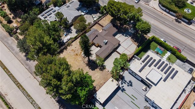 7700 Wilbur, Reseda, CA 91335