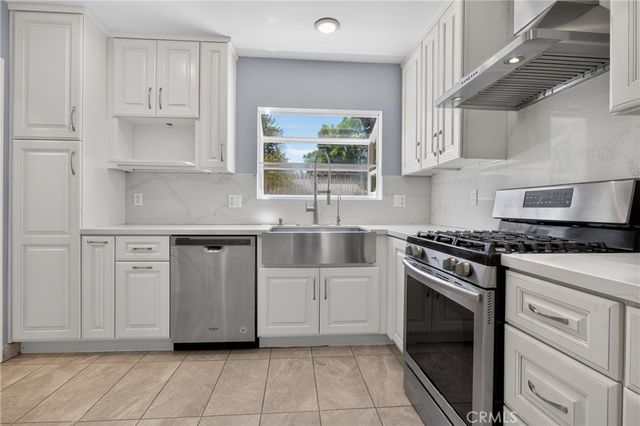 7700 Wilbur, Reseda, CA 91335