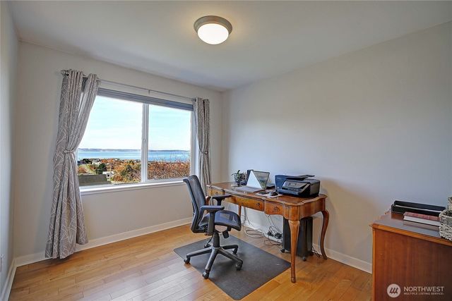 662 Gladstone Drive, Camano Island, WA 98282