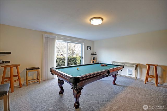 662 Gladstone Drive, Camano Island, WA 98282