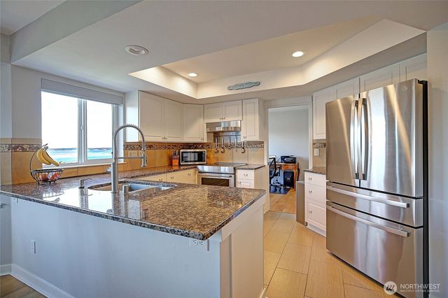 662 Gladstone Drive, Camano Island, WA 98282