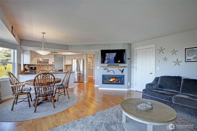 662 Gladstone Drive, Camano Island, WA 98282