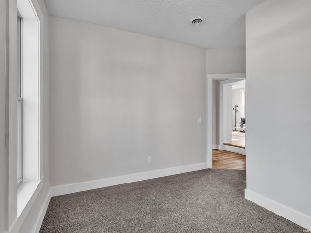 439 E Wayne Street, Fort Wayne, IN 46802