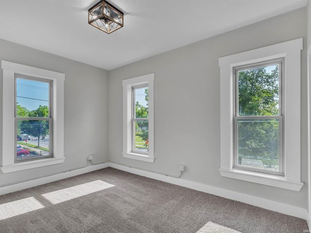 439 E Wayne Street, Fort Wayne, IN 46802