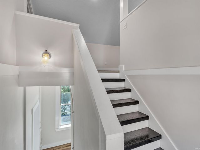 439 E Wayne Street, Fort Wayne, IN 46802