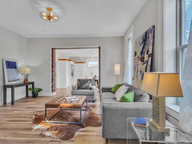 439 E Wayne Street, Fort Wayne, IN 46802