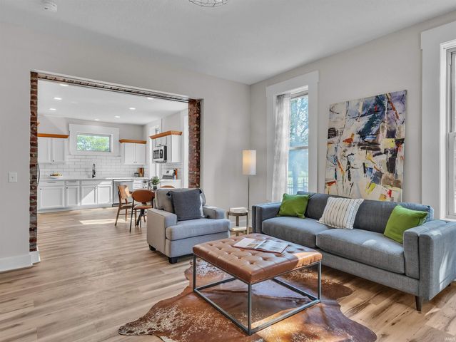 439 E Wayne Street, Fort Wayne, IN 46802