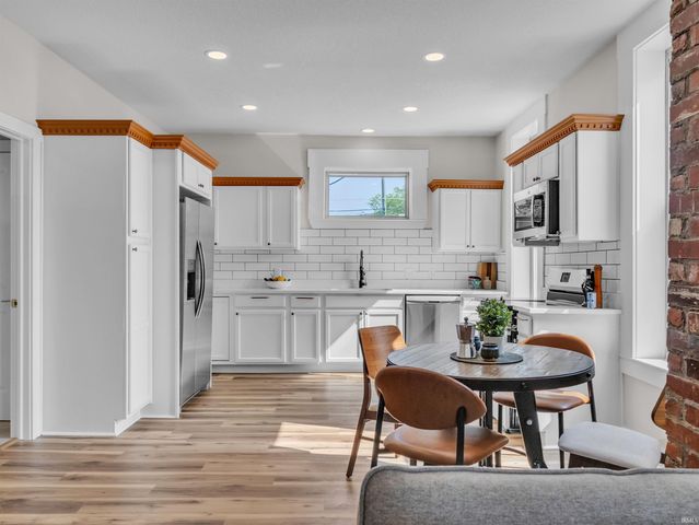 439 E Wayne Street, Fort Wayne, IN 46802