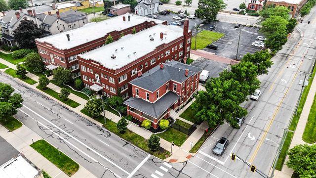 439 E Wayne Street, Fort Wayne, IN 46802