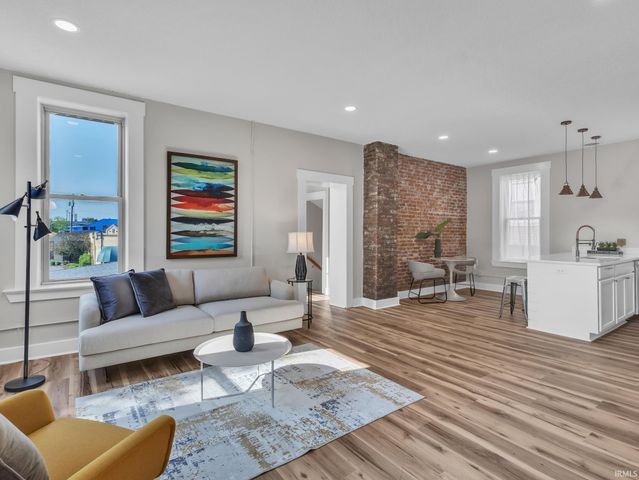 439 E Wayne Street, Fort Wayne, IN 46802