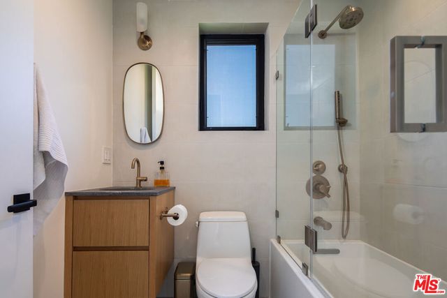 631 N Curson Avenue, Los Angeles, CA 90036