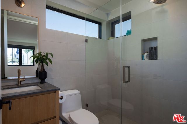631 N Curson Avenue, Los Angeles, CA 90036
