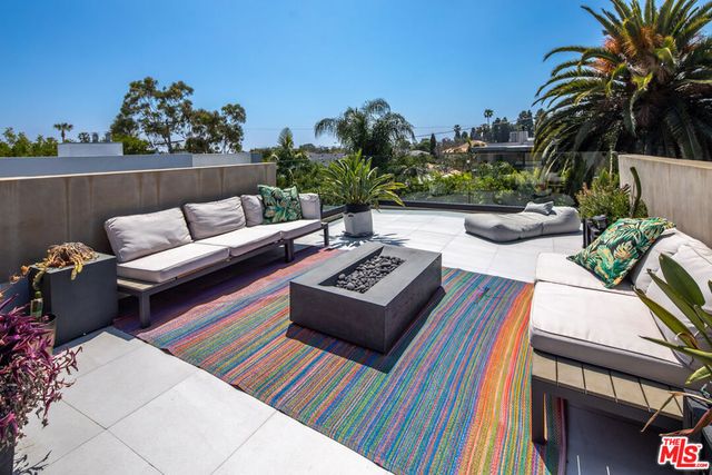 631 N Curson Avenue, Los Angeles, CA 90036