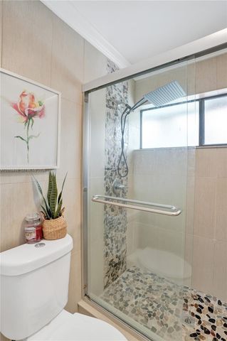 620 SW 100th Avenue, Pembroke Pines, FL 33025