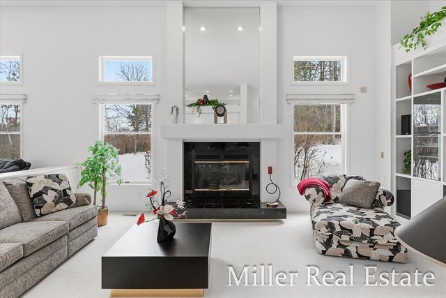 660 Indian Hills Drive, Hastings, MI 49058