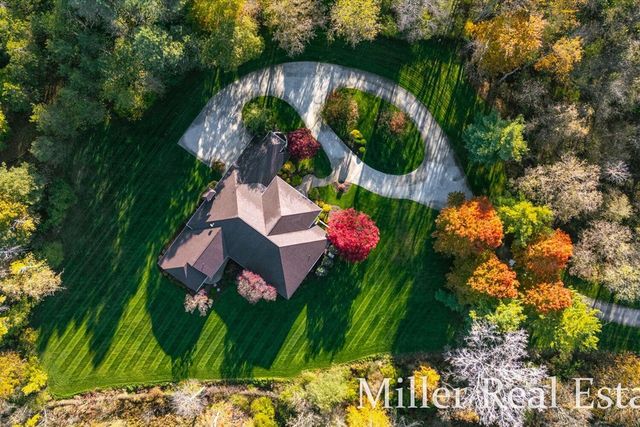 660 Indian Hills Drive, Hastings, MI 49058