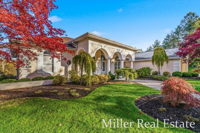 660 Indian Hills Drive, Hastings, MI 49058