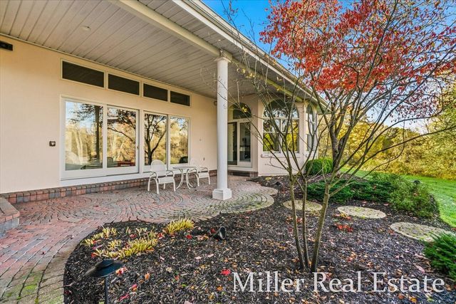 660 Indian Hills Drive, Hastings, MI 49058