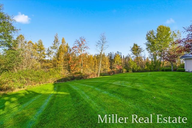 660 Indian Hills Drive, Hastings, MI 49058