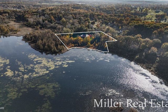 660 Indian Hills Drive, Hastings, MI 49058