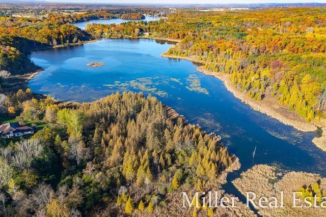 660 Indian Hills Drive, Hastings, MI 49058