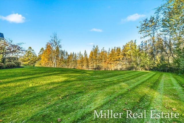 660 Indian Hills Drive, Hastings, MI 49058